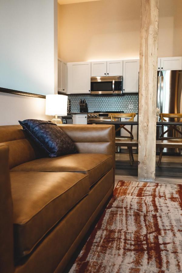 Three Trails Apartment Elkin Luaran gambar