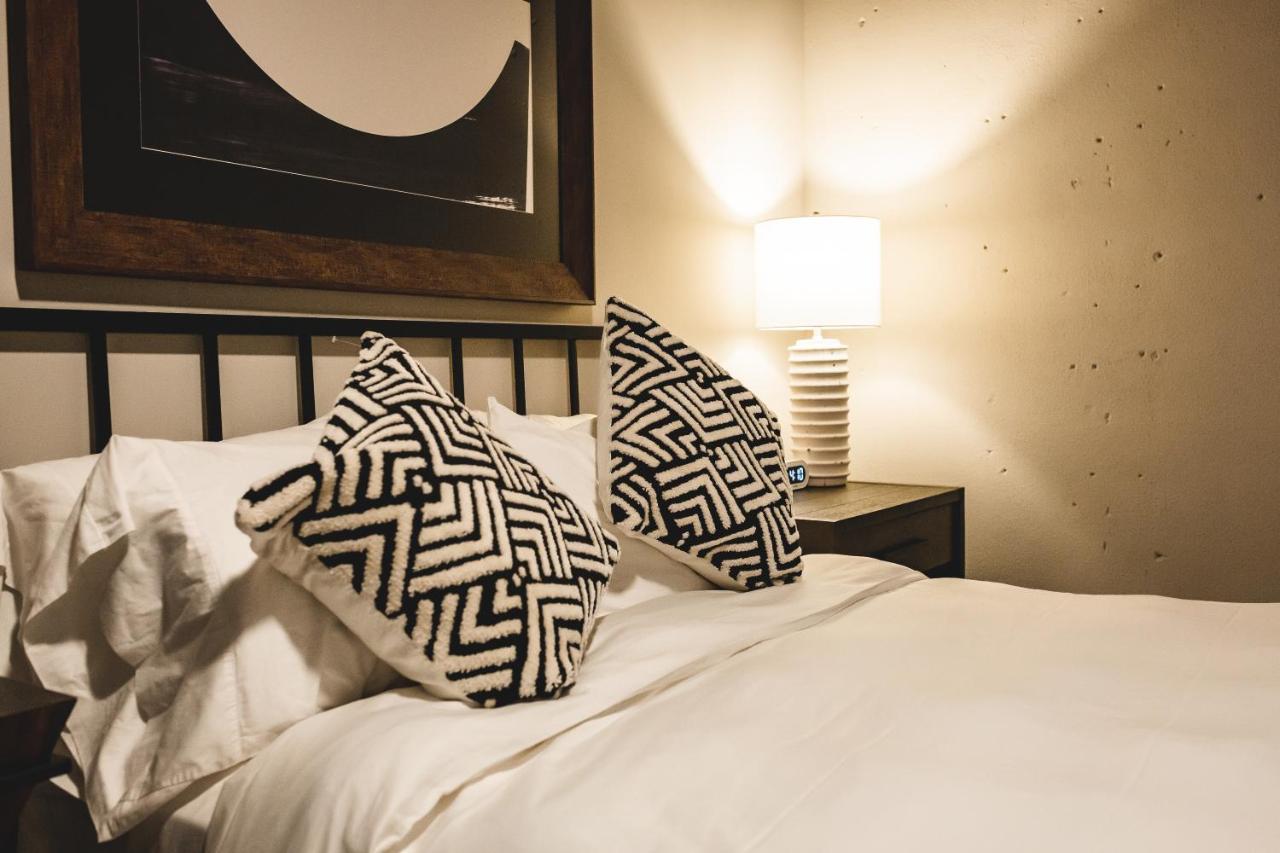 Three Trails Apartment Elkin Luaran gambar