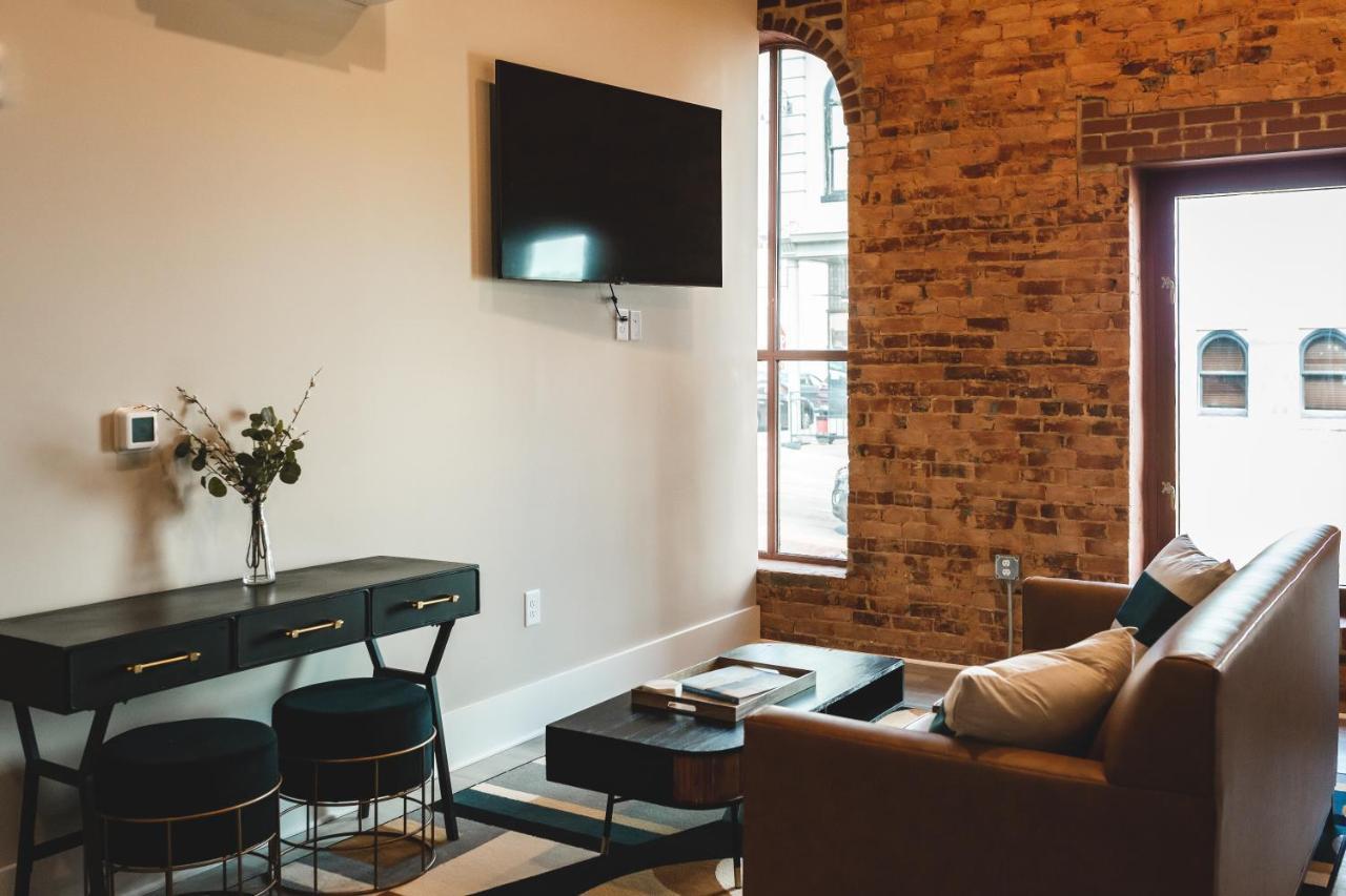 Three Trails Apartment Elkin Luaran gambar