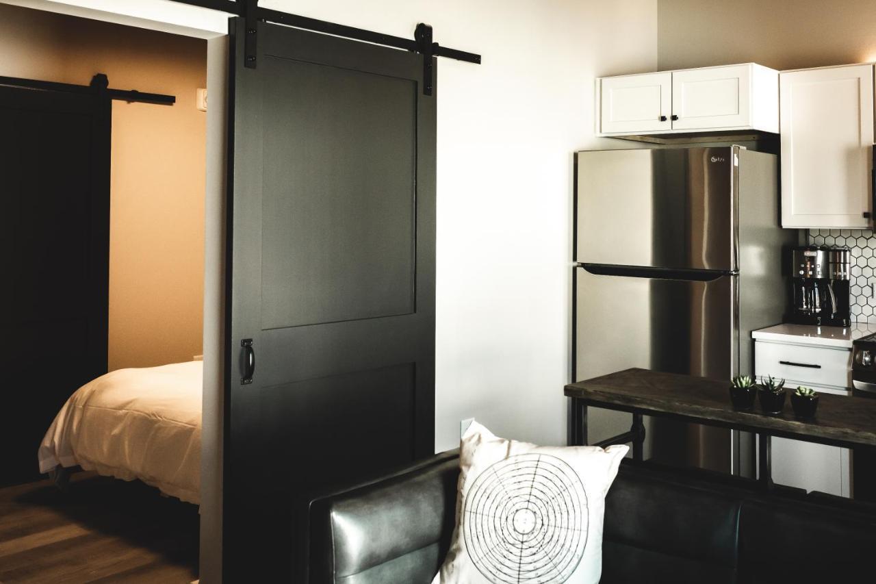 Three Trails Apartment Elkin Luaran gambar